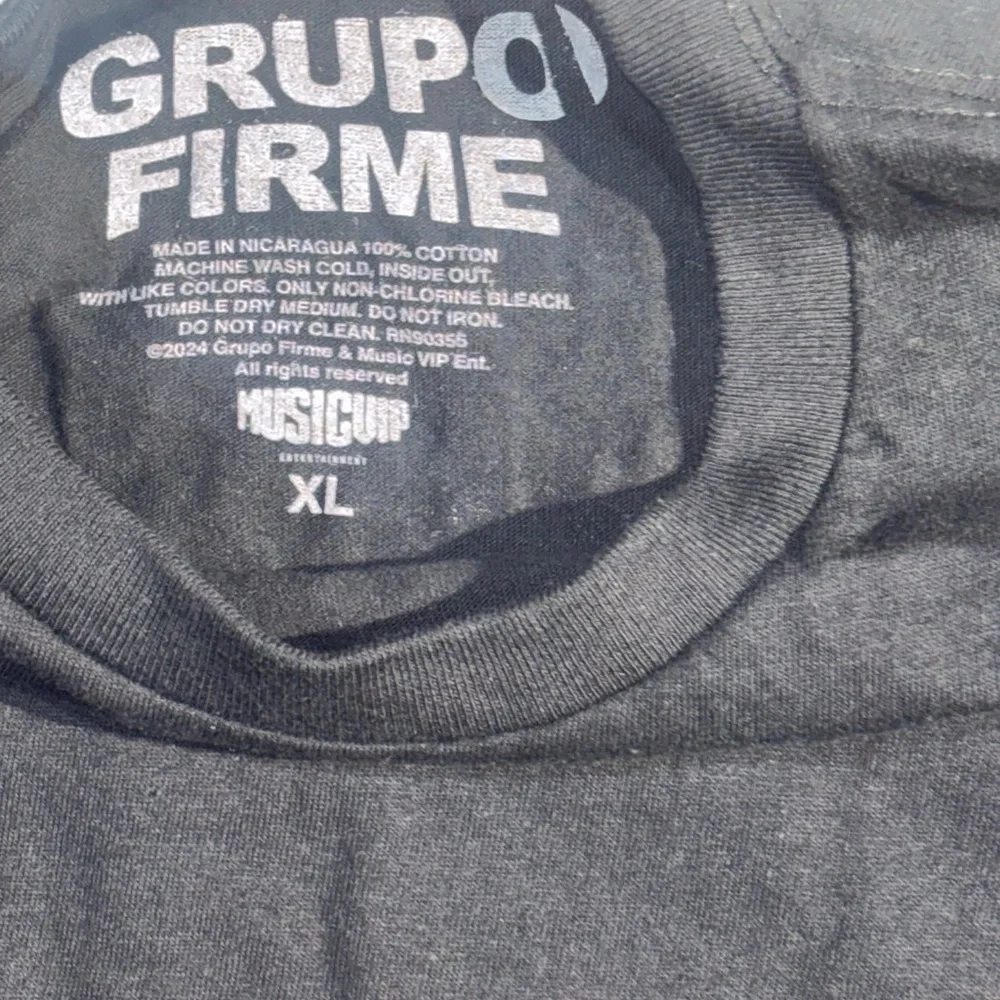 Grupo Firme 2024 La Última Peda Tour Shirt XL Graffiti Heart Official VIP Merch!